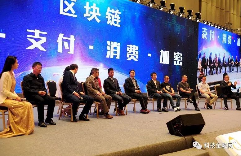 莺雄最新，科技重塑生活，未来体验之光