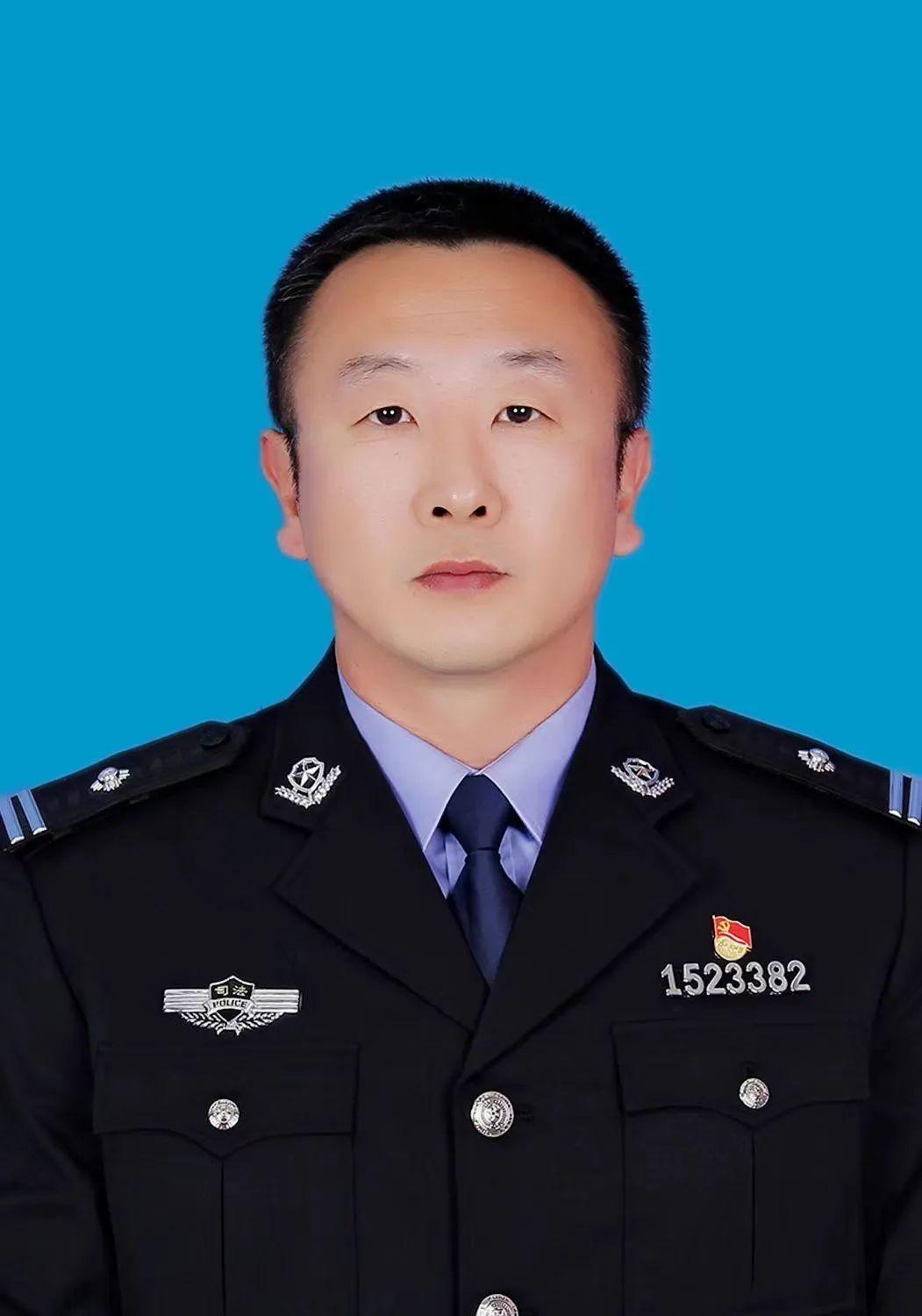 最新款鞋子，自信与成就之路，与时俱进的力量