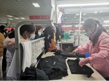 舞钢最新招聘信息，探索自然美景之旅，寻找内心宁静的职位机会